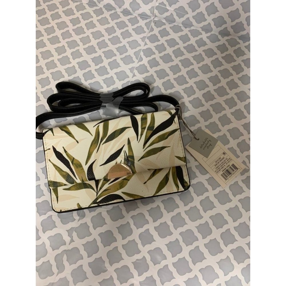 Ladies crossbody‎ clutch A New Day